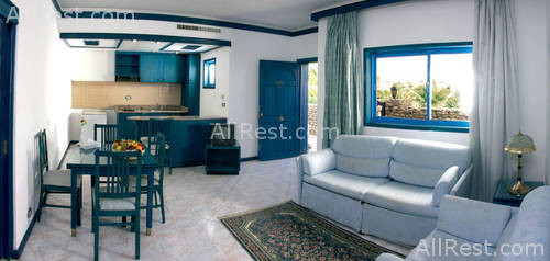 Lilly Land Beach Club 9